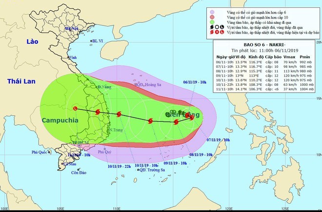 Bão số 6 suy yếu trước khi đổ bộ Quảng Ngãi-Khánh Hòa đêm 10/11