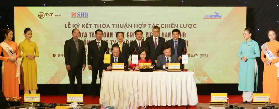 SHB, T&T Group hợp tác chiến lược toàn diện với Vietnam Airlines và TCT Đường sắt Việt Nam