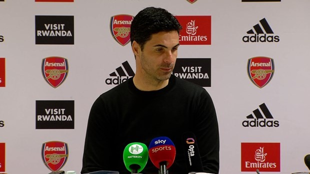 HLV Arteta yêu cầu các cầu thủ Arsenal duy trì tập trung