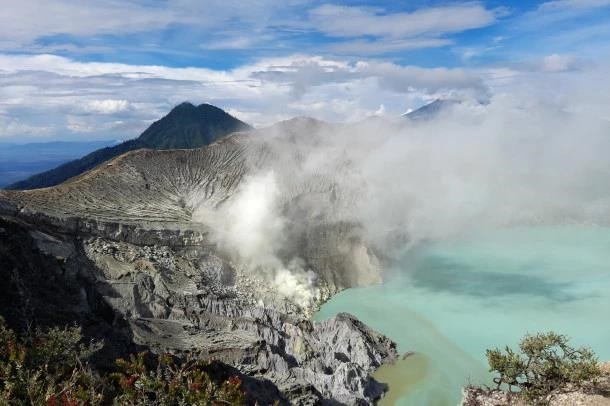 Công viên địa chất Ijen của Indonesia trở thành thành viên Công viên địa chất toàn cầu UNESCO