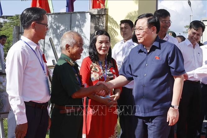 Chủ tịch Quốc hội Vương Đình Huệ dự Ngày hội Đại đoàn kết toàn dân tộc ở khu dân cư tại Đà Nẵng