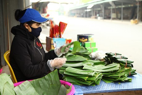 Bước phát triển mới của bánh phu thê truyền thống: Từ thủ công sang dùng máy móc