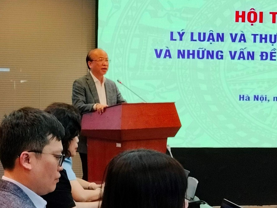 Lý luận và thực tiễn qua 40 năm đổi mới, những vấn đề đặt ra trong giai đoạn mới