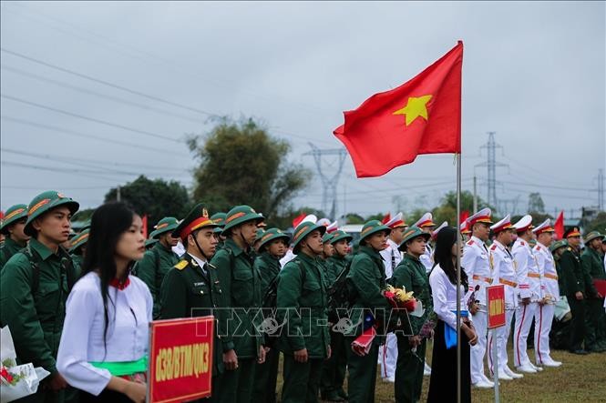 Động viên tân binh lên đường làm nhiệm vụ bảo vệ Tổ quốc