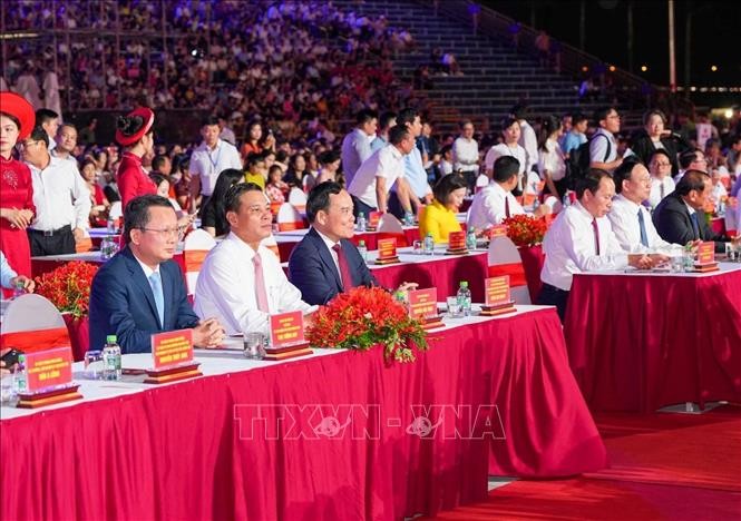 Phó Thủ tướng Chính phủ Trần Lưu Quang dự khai mạc Lễ hội Hoa Phượng Đỏ - Hải Phòng 2024