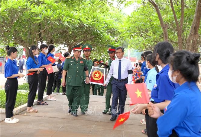 Truy điệu, an táng các liệt sỹ quân tình nguyện và chuyên gia Việt Nam hy sinh ở Campuchia