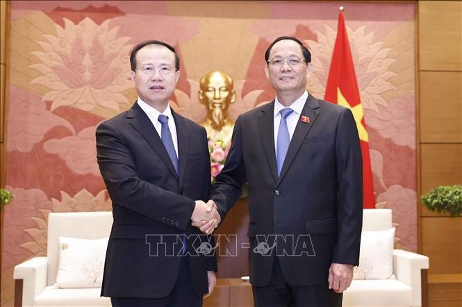 Phó Chủ tịch Quốc hội Trần Quang Phương tiếp Đoàn Ủy ban Đối ngoại Nhân đại toàn quốc Trung Quốc​