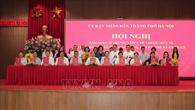 Hà Nội: Từ ngày 1/10, các quận, huyện, thị xã quản lý 30 trung tâm y tế