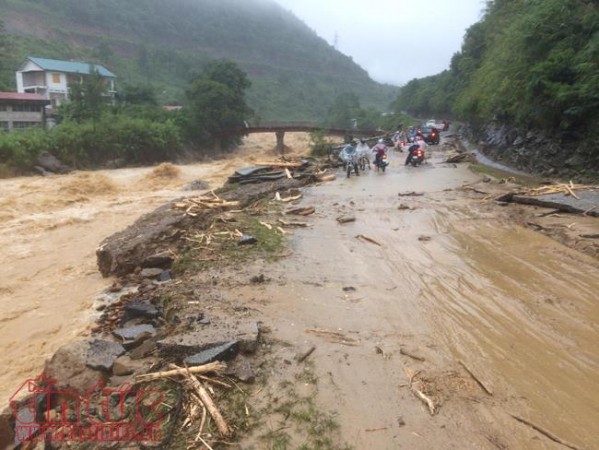 Mưa lũ kéo dài gây thiệt hại nghiêm trọng cả về người và tài sản tại vùng núi phía Bắc