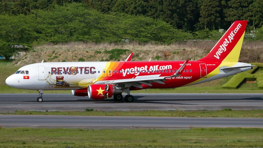 Tàu bay Vietjet tại sân bay Narita, Nhật Bản.