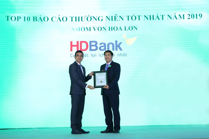 HDBank vào top 10 Doanh nghiệp niêm yết vốn hóa lớn có Báo cáo thường niên xuất sắc nhất