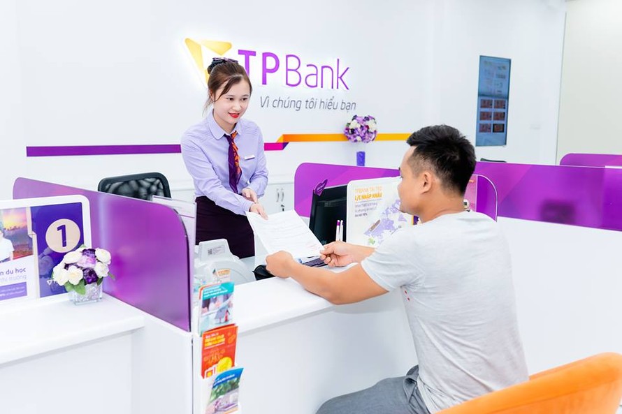 TPBank ủng hộ 5 tỷ đồng chung tay đẩy lùi Covid-19