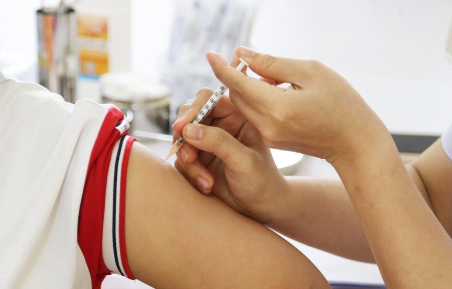 Hà Nội: Gần 8.500 trẻ được tiêm chủng vaccine phòng COVID-19 an toàn