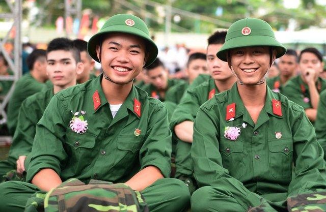 Không bắt buộc phải nộp giấy chứng nhận học sinh, sinh viên để xem xét hoãn nghĩa vụ quân sự năm 2023