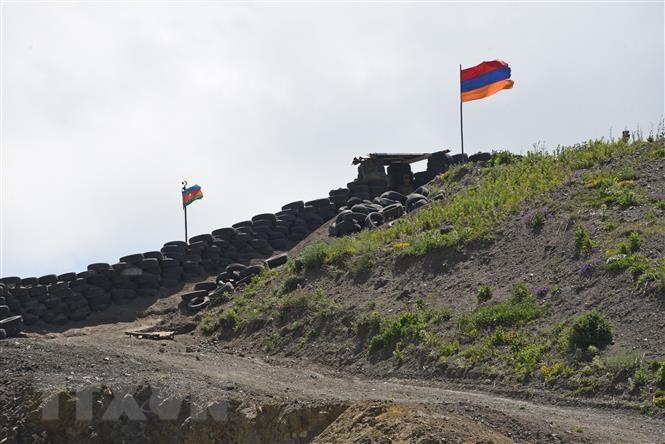 Nga kêu gọi Azerbaijan và Armenia tuân thủ lệnh ngừng bắn