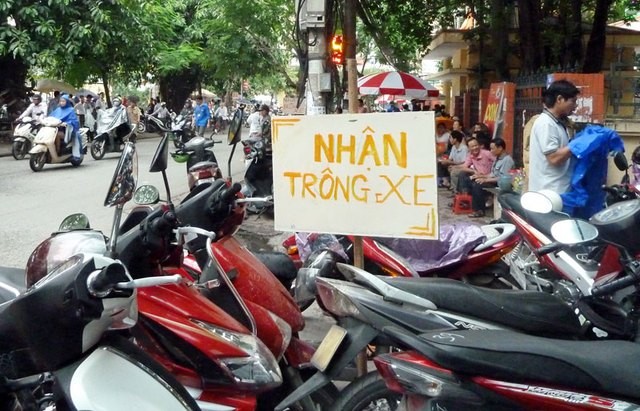 Hà Nội mở chiến dịch tổng kiểm tra điểm trông giữ xe