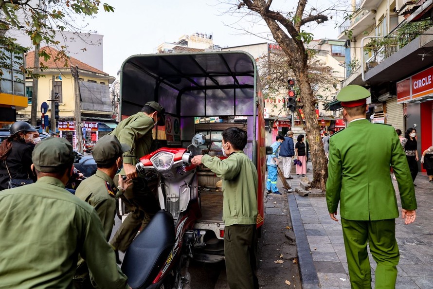 Hà Nội tổng kiểm tra, xử lý các vi phạm lĩnh vực giao thông đô thị.