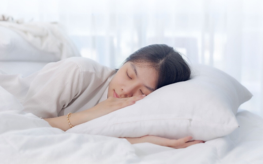 Muốn cải thiện chất lượng giấc ngủ, bạn nhất định phải đầu tư và thay mới 4 món này