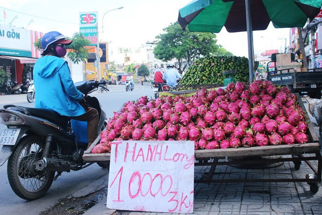 Lại giải cứu thanh long