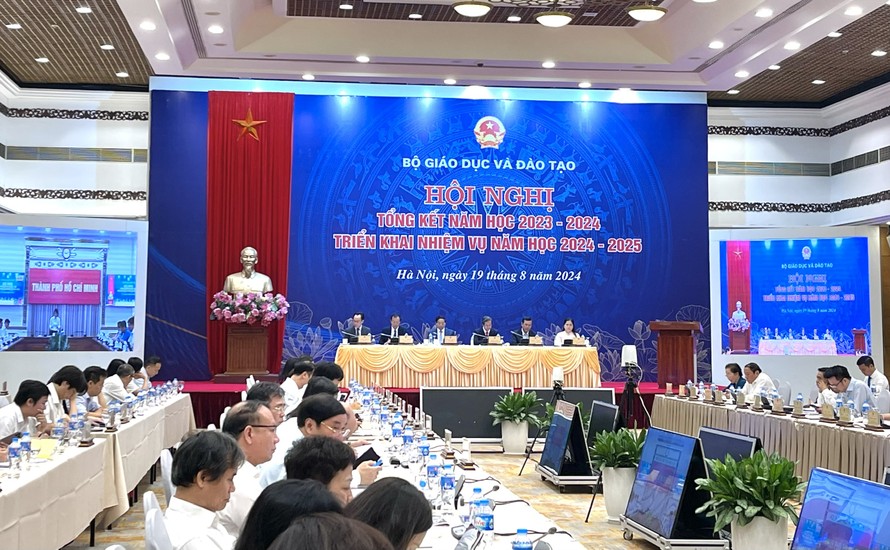 Hội nghị tổng kết năm học 2023-2024, triển khai nhiệm vụ năm học 2024-2025.