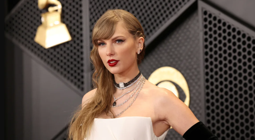 Taylor Swift tại lễ trao giải Grammy năm 2024. Ảnh: Mario Anzuoni/Reuters