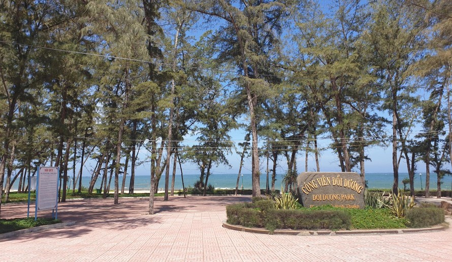 Biển Đồi Dương tại TP.Phan Thiết vắng người sau lệnh giãn cách.