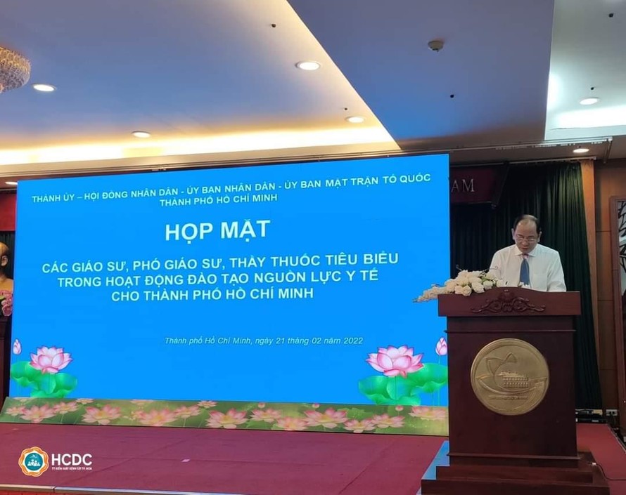 Họp mặt hơn 100 GS, PGS, thầy thuốc tiêu biểu nhân ngày 27/2.