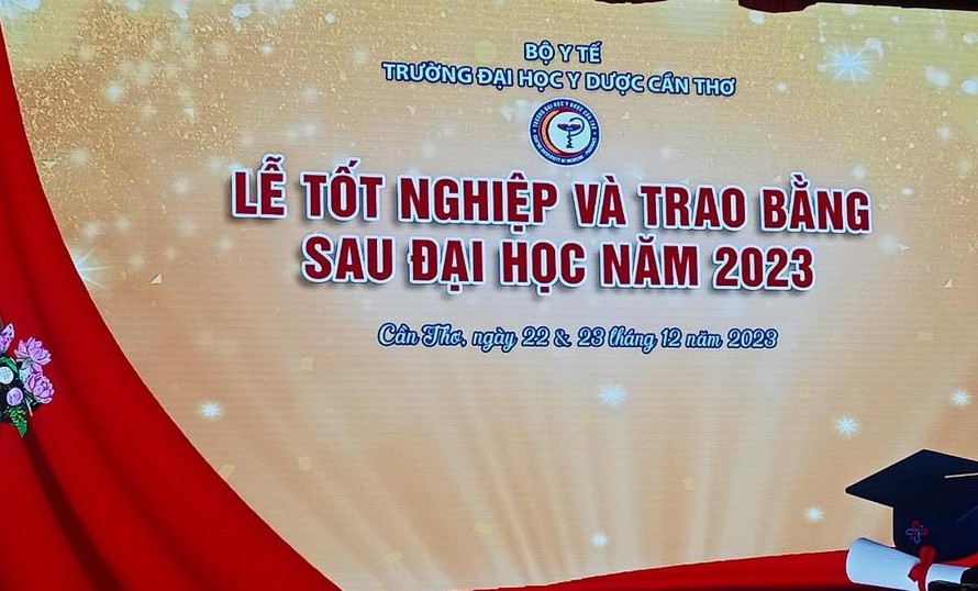 Tháng 12/2023, Trường Đại học Y dược Cần Thơ có hơn 1.250 học viên Chuyên khoa cấp 1, Nghiên cứu sinh Chuyên khoa cấp 2, Cao học, Bác sĩ nội trú… tốt nghiệp.