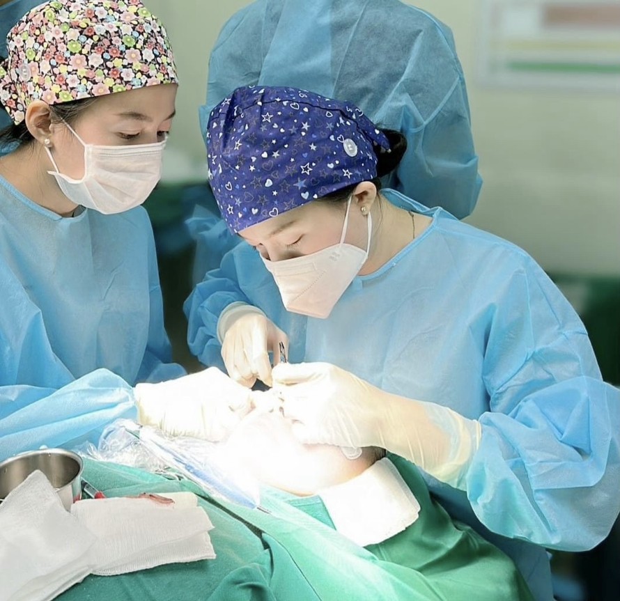 Nhiều bệnh nhân gặp biến chứng khi đi phẫu thuật thẩm mỹ thời gian qua.
