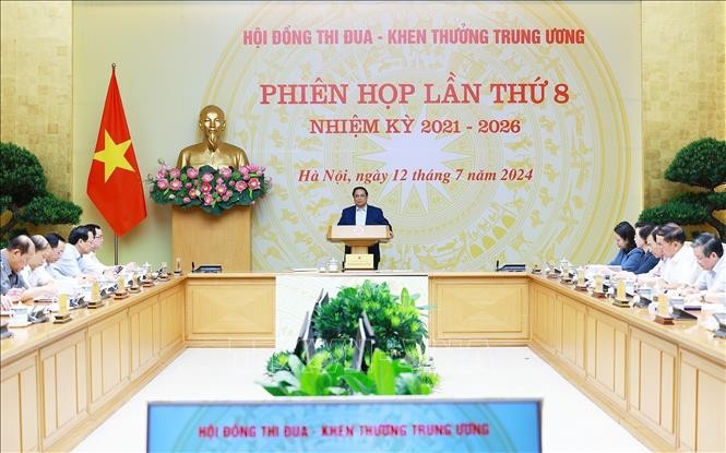 Thủ tướng Phạm Minh Chính, Chủ tịch Hội đồng Thi đua-Khen thưởng Trung ương chủ trì Phiên họp lần thứ 8 của Hội đồng. Ảnh: Dương Giang/TTXVN.