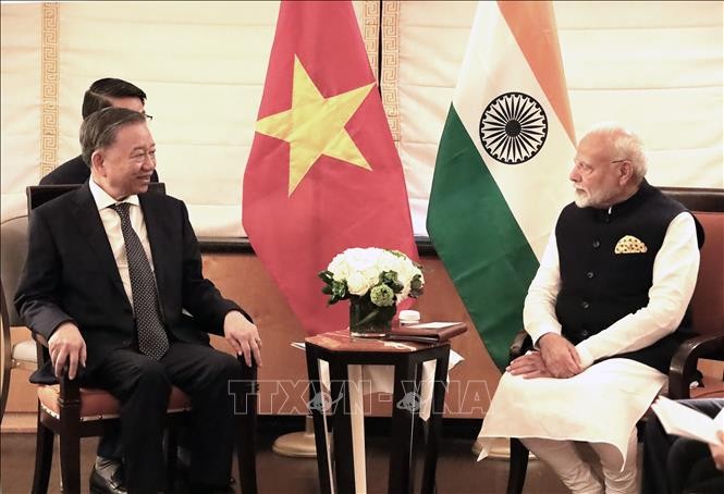 Tổng Bí thư, Chủ tịch nước Tô Lâm gặp Thủ tướng Ấn Độ Narendra Modi. Ảnh: Thanh Tuấn/TTXVN.