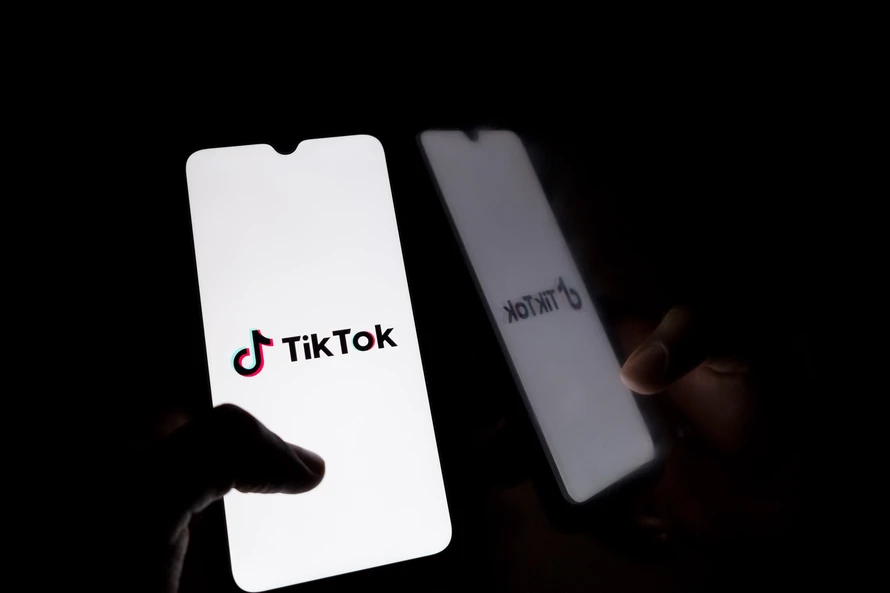 TikTok bị cáo buộc gây hại cho trẻ em