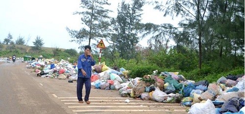 Sống chung với ô nhiễm nặng vì rác thải