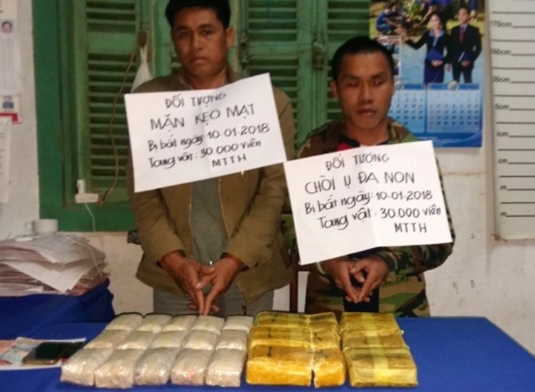 Hai đối tượng người Lào cùng 30.000 viên ma túy tổng hợp