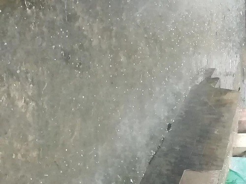 Mưa đá tại Tương Dương ngày 21/2.