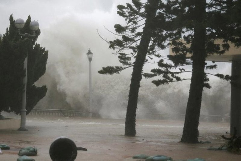 Vì sao siêu bão Mangkhut càn quét Trung Quốc nhưng không vào Việt Nam?