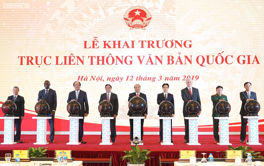 Tạo bước đột phá mạnh mẽ vào tư duy giấy tờ, quan liêu kiểu cũ