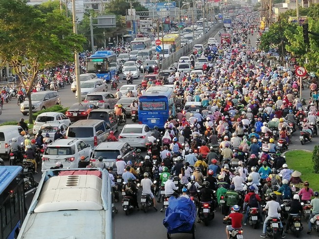 Kẹt xe là một trong những nguyên nhân gây ô nhiễm không khí