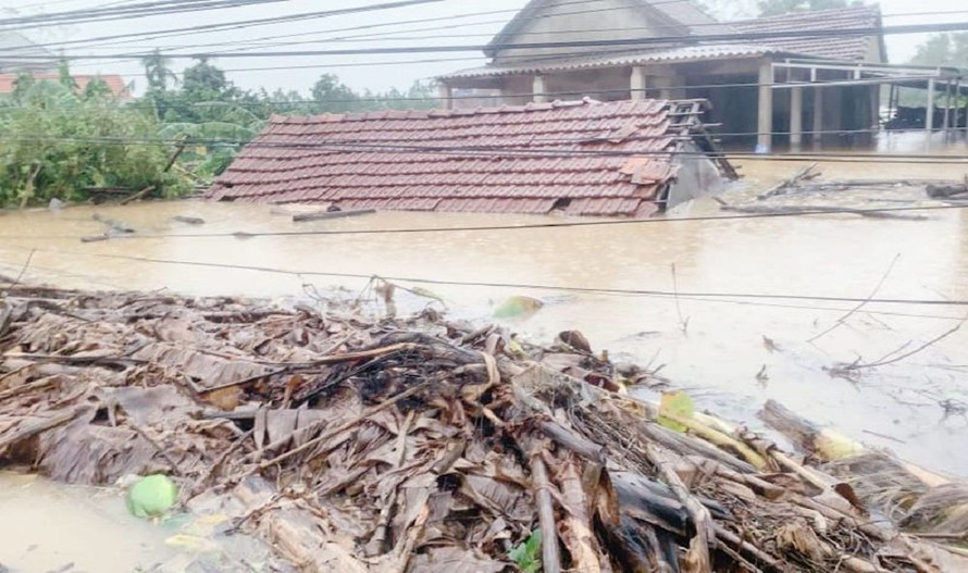 Thừa Thiên Huế: Mưa lũ, bão gây thiệt hại nặng nề