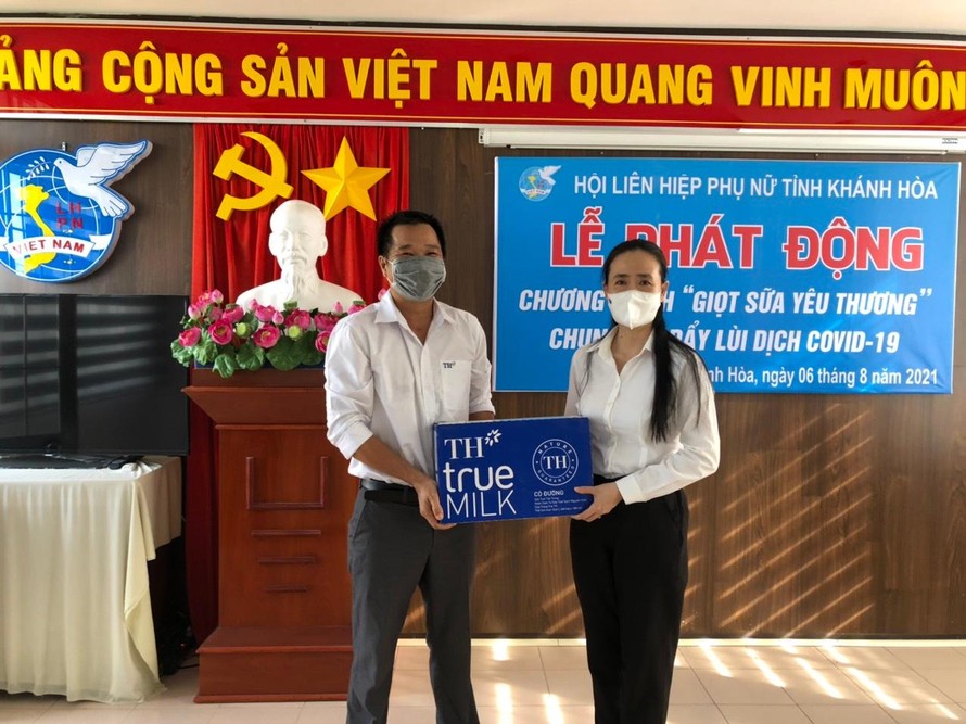 TH trao tặng 48.000 sản phẩm tốt cho sức khỏe, chung tay cùng Khánh Hòa chống dịch Covid-19