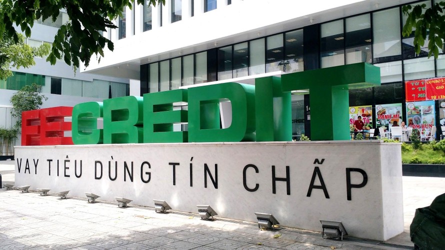 Lợi nhuận 6 tháng đầu năm 2021 của FE Credit giảm xấp xỉ 50% so với cùng kỳ 2020