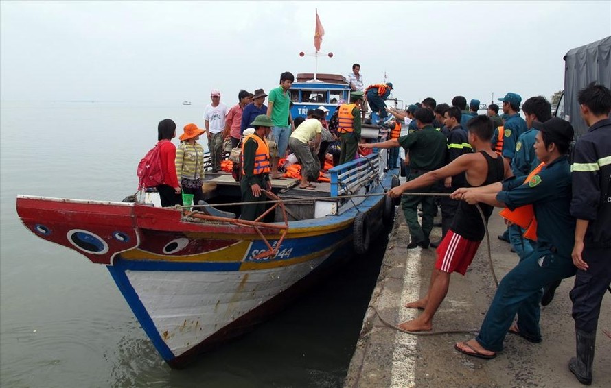 Chủ động phương án sơ tán, di dời các hộ dân vùng có nguy cơ bị ảnh hưởng bão số 5