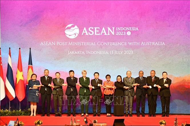 Bộ trưởng Ngoại giao các nước ASEAN và Australia chụp ảnh chung, ngày 13/7/2023. Ảnh tư liệu: Đào Trang