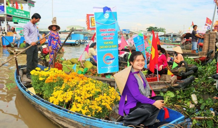 Du xuân trên đất "chín Rồng"