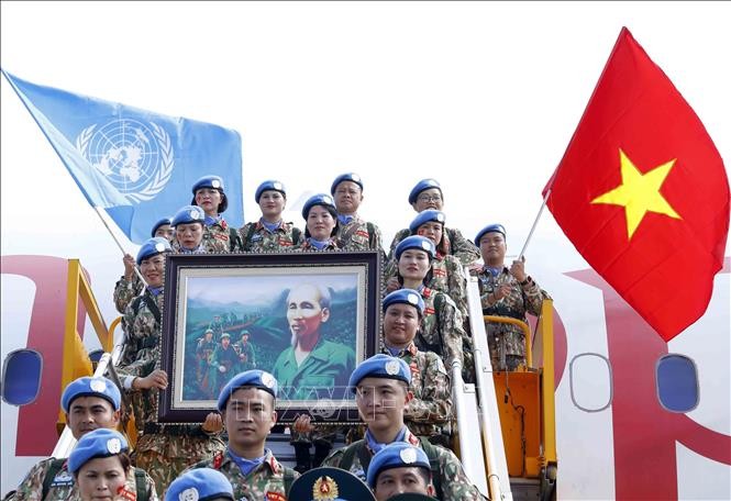 Lực lượng gìn giữ hòa bình Việt Nam xuất quân tại Sân bay quốc tế Nội Bài (Hà Nội), lên đường thực hiện nhiệm vụ của LHQ tại Phái bộ UNISFA. Ảnh (tư liệu): An Đăng/TTXVN