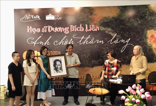 Tọa đàm họa sỹ Dương Bích Liên – Ánh chớp thầm lặng