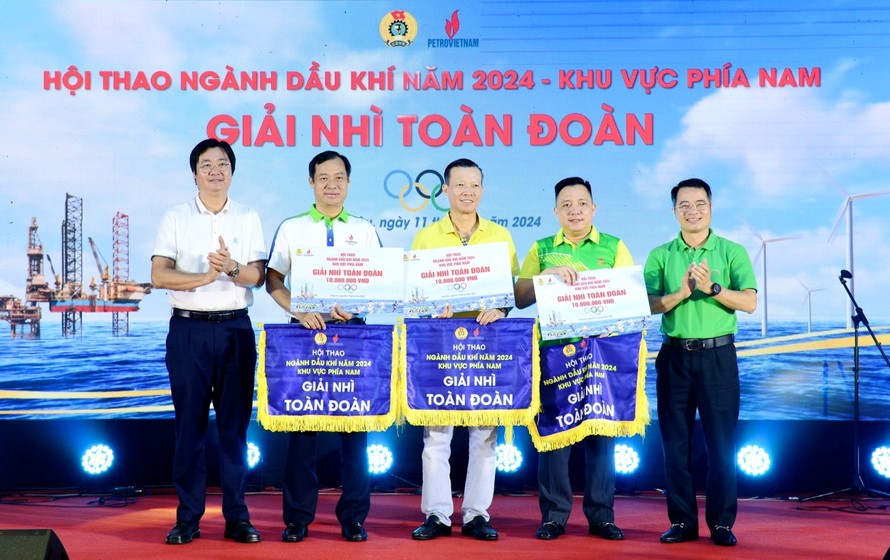 Đoàn Thể thao PV GAS xuất sắc nhận giải Nhì tại Hội thao ngành Dầu khí 2024