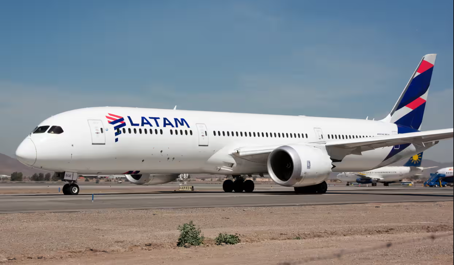 Chuyến bay LA800 của hãng LATAM Airlines từ Sydney, Úc đến Auckland, New Zealand gặp sự cố kỹ thuật. Ảnh: SOPA Images/LightRocket/Getty Images