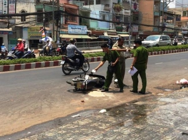 Vụ hai nữ sinh bị tạt axit: Đủ điều kiện để khởi tố vụ án