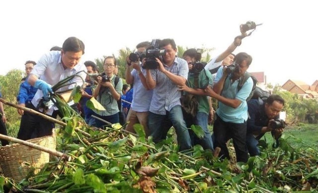  Nhân bức ảnh 'anh Thăng' vớt bèo